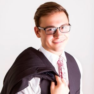 Meet your Posher, Jonathan